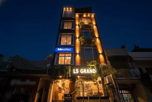 FabHotel LS Grand