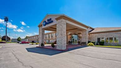 Best Western Wapakoneta Inn - Tap to explore photos