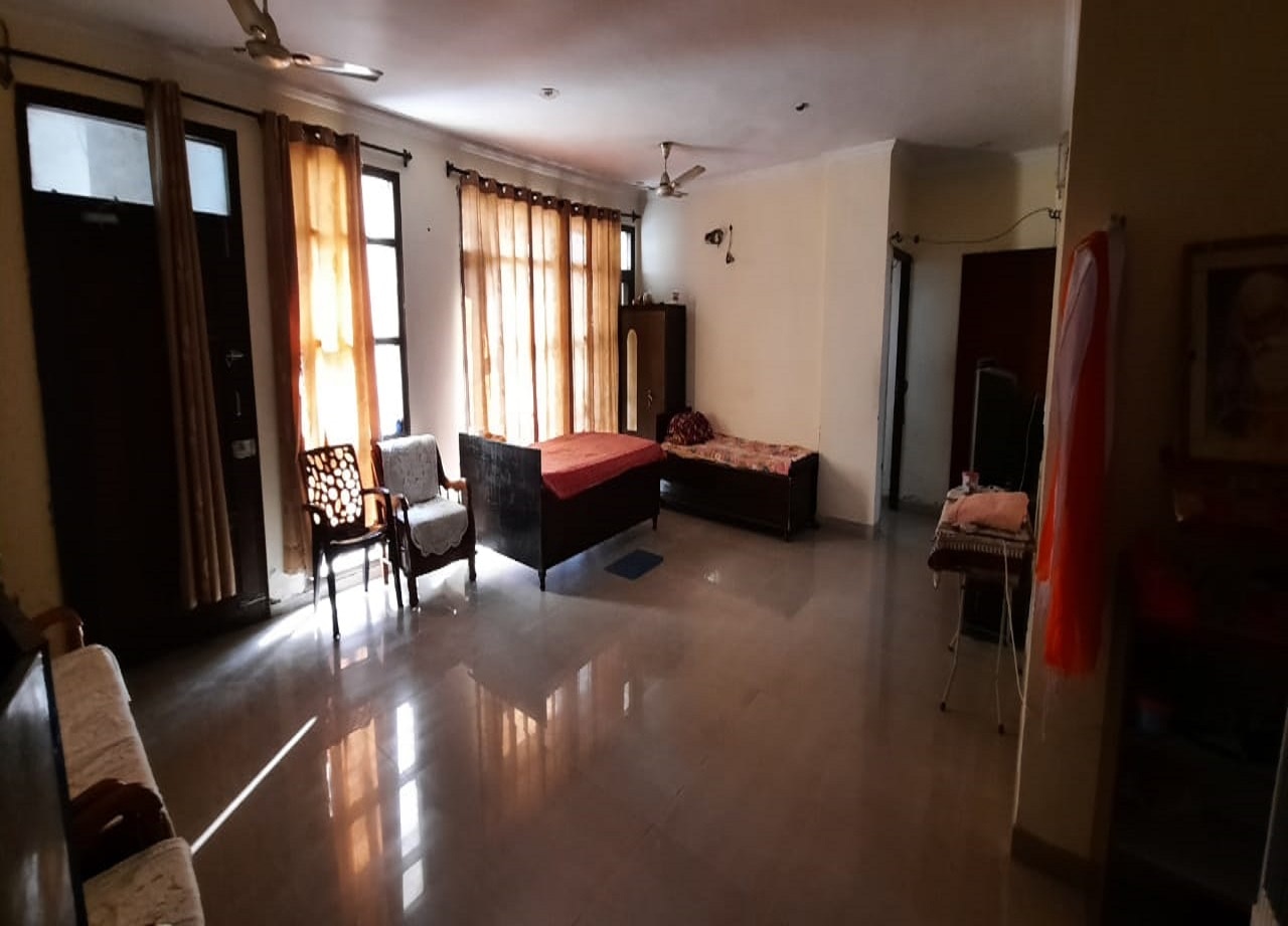 Karan Homestay - Tap to explore photos