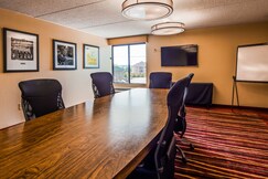 Best Western Plus Cedar Bluff Inn, Loudon