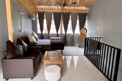 Rooms & Rooms, Bhowali