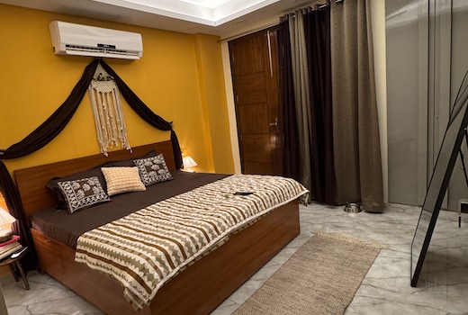 Boho Vibes -Spacious/ Private/ Cozy space in Delhi