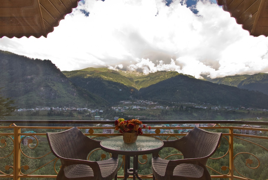 The Holiday Resorts, Cottages & Spa Manali INR 1116 OFF ( ฬถ2ฬถ5ฬถ0ฬถ0ฬถ ...