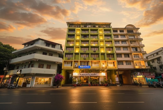 Fabhotel Manoshanti - Nr. Big Daddy Casino