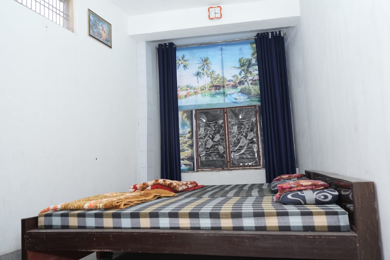 Shri Dham Niwas - Tap to explore photos