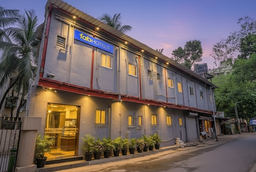 FabExpress Comfort stay - Nr. Mumbai International Airport