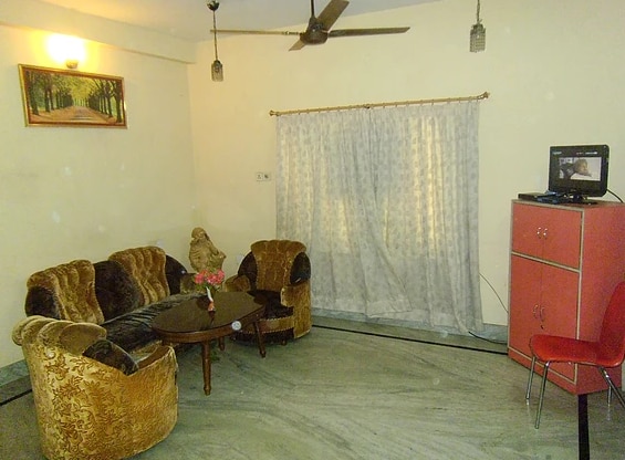Yaatri Inn Chennai - Tap to explore photos