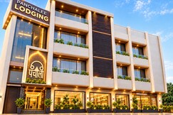 Hotel Panchalee Deluxe ( Gokul Group Hotel Next to Railway Station ), Kolhapur