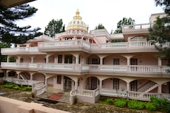 Jain's Royal Palace Resort, Yelagiri