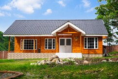 Berghof Villa | Red Eagles Nest, Kangra
