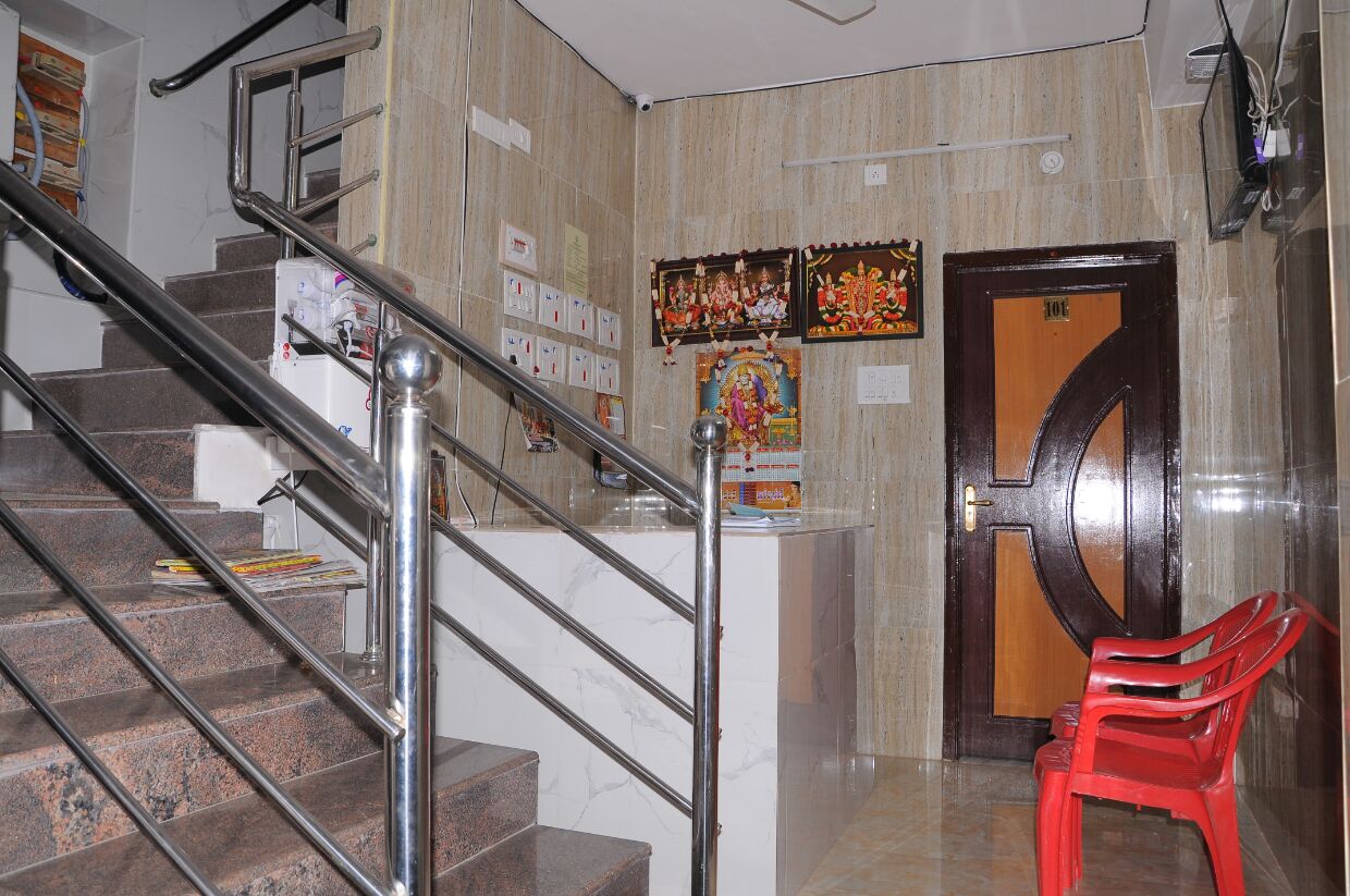 Svr Residency Srikalahasti Inr 119 Off 450 Lodge - 