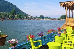 Jacqueline Houseboats, Srinagar