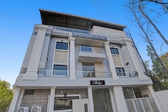 Hotel O Adiyogi Aura, Indore