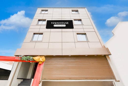 Super Townhouse Civil Lines Prayagraj Formerly Raj Mahal Palace