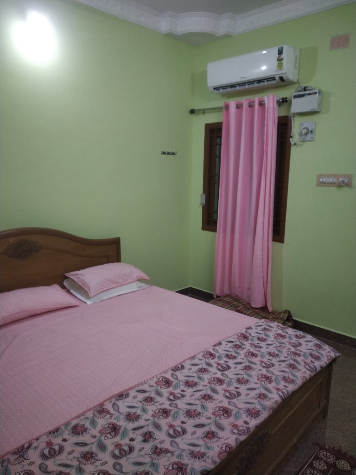 MOUNTAIN VIEW HOME STAY - Tap to explore photos