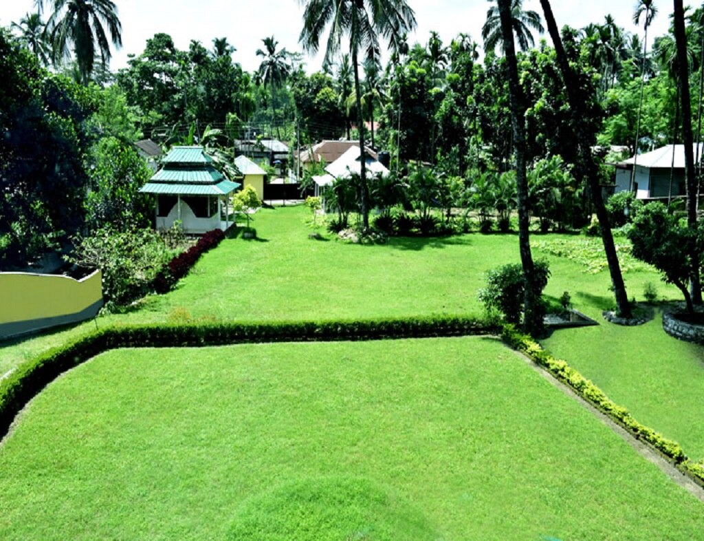 Vishal Hotels and Resorts - Tap to explore photos