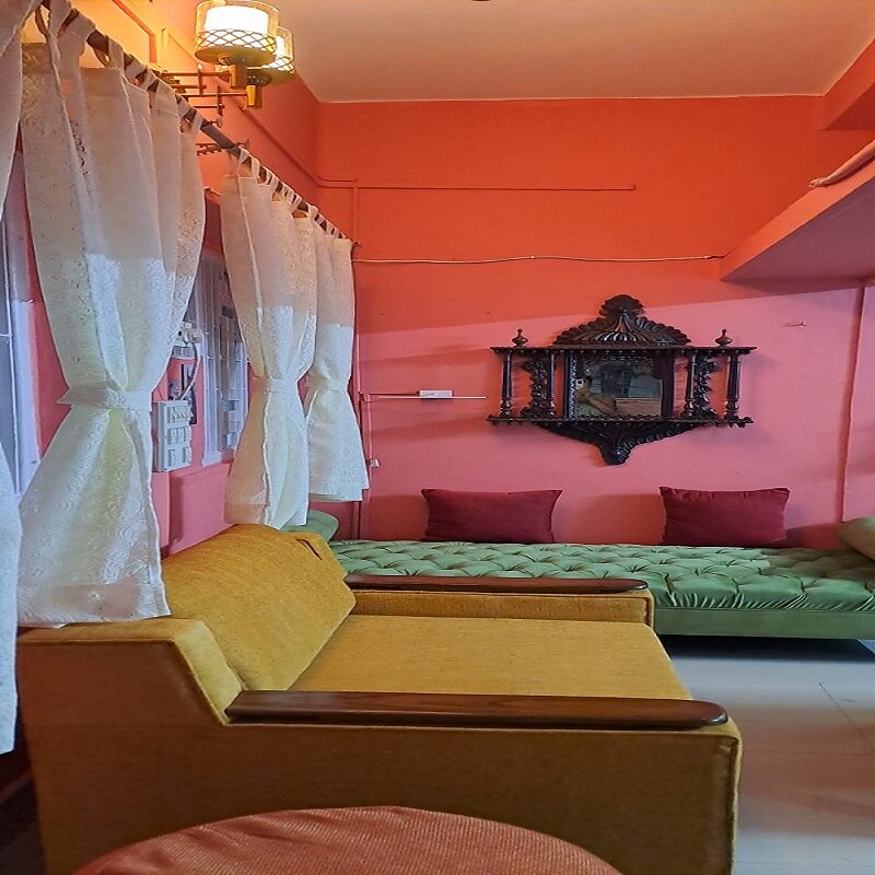 FRANS HOME STAY - Tap to explore photos