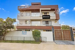 Super Townhouse Mayfield Garden Nearby Golf course road, Gurgaon