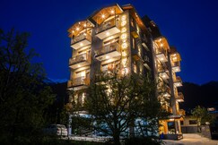 Sparklyn View Luxe, Manali