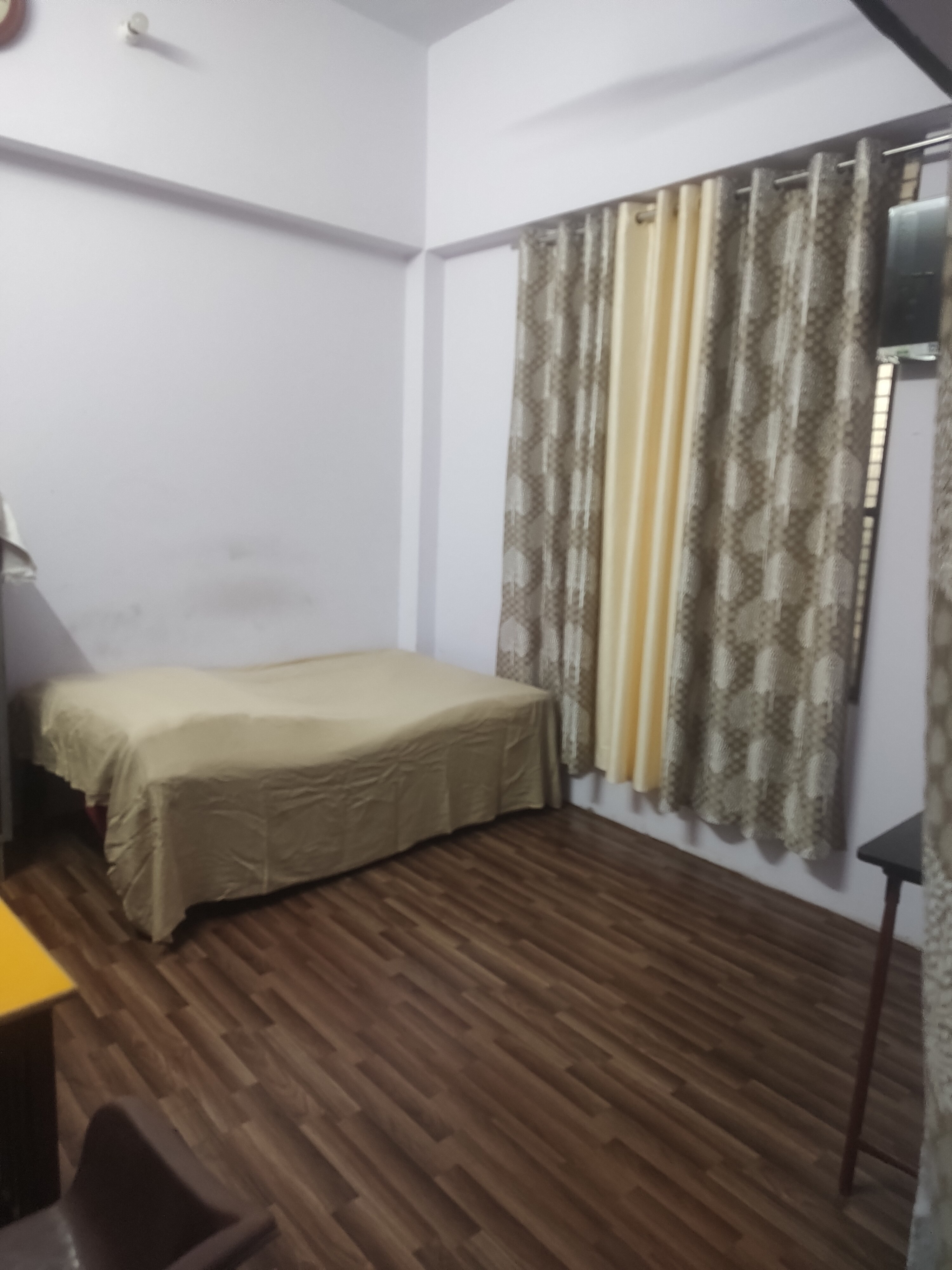 Rooms in the heart of city at Prayagraj, 5 kms from Sangam Area - Tap to explore photos