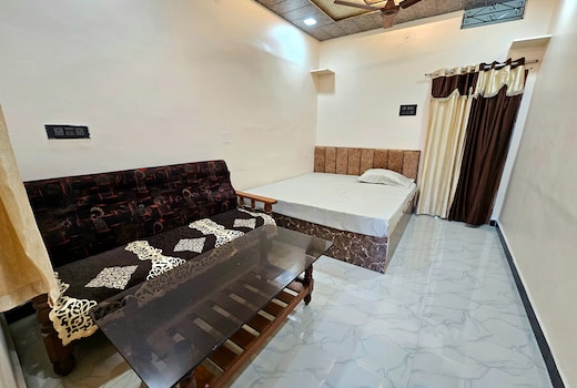 Shri Mahakaleshwar Homestay