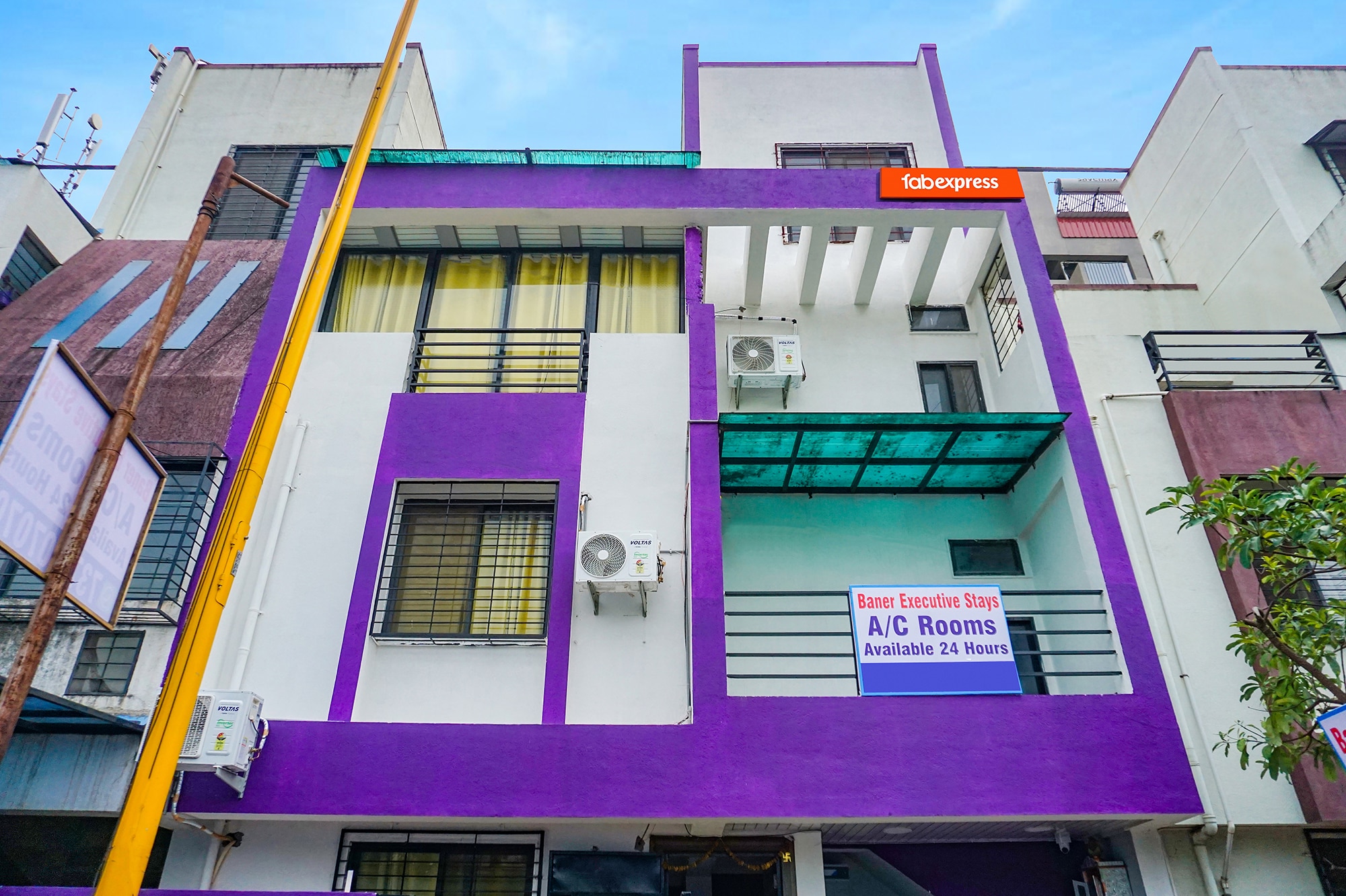 FabHotel Baner Executive - Nr MCF Camp - Tap to explore photos