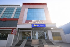 FabHotel Royal Palace Peera Garhi, Delhi