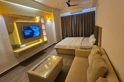 The Divine Suites, Dankaur