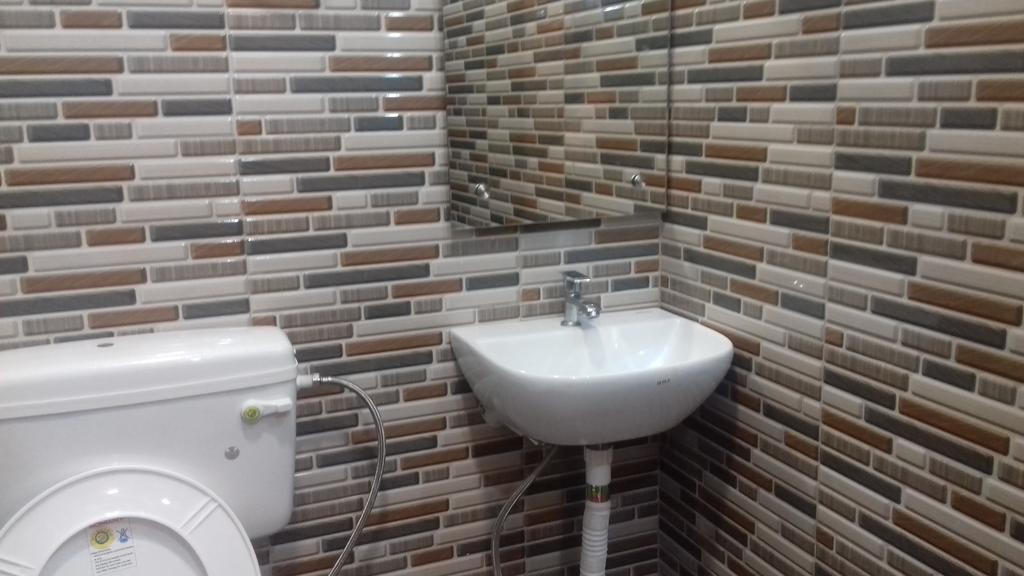 Posh South Delhi foreigner Place Independent Apartment|v.safe for females and Solo travelers |Lajpat - Tap to explore photos