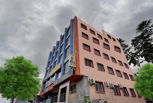 Hotel O K N Residency