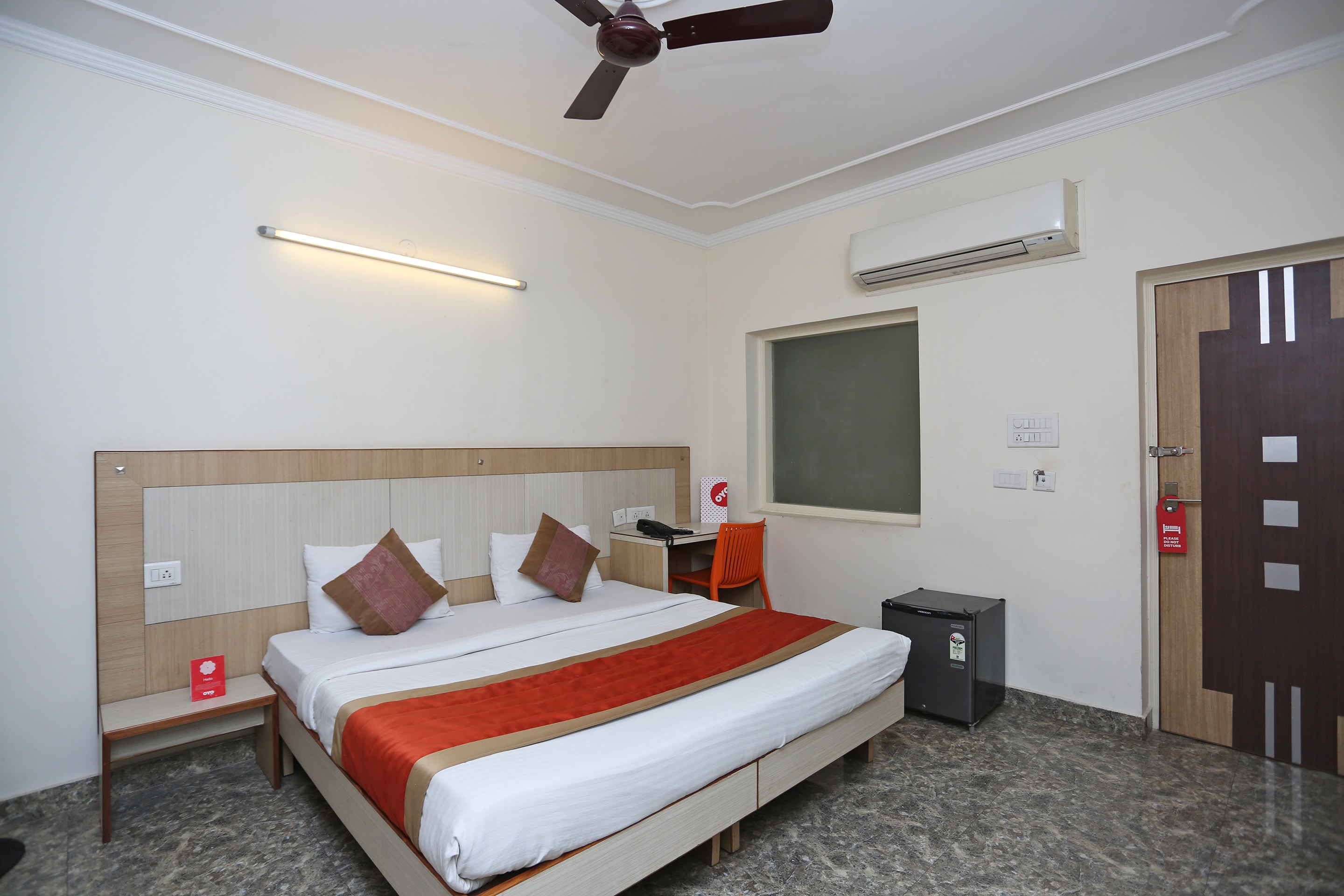 Hotel O Secret Miraz - Tap to explore photos
