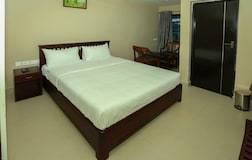 Queen Room With Mountain View