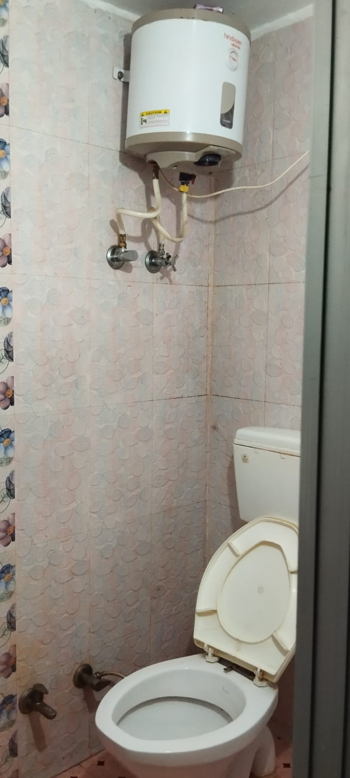 KD Group Home Stay - Tap to explore photos