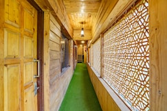 DanCenter Riverside Lexus Regency Pahalgam by CheckIn, Pahalgam