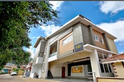 SRJ Thaneesh Service Apartments, Ooty