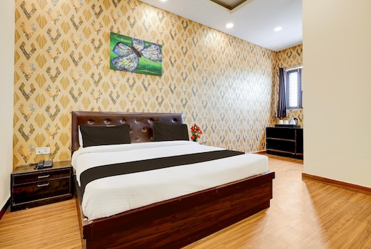 Hotel O Ansal Sushant City Formerly Oak Tree