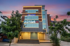 FabHotel Silver Cloud, Warangal