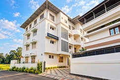 Hisham Residency | Rooms in an Apartment, Cochin