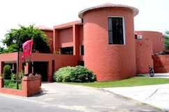 Hermitage  Huts, Faridabad