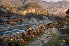 The Riverside Boutique Inn - Tirthan Valley, Anni