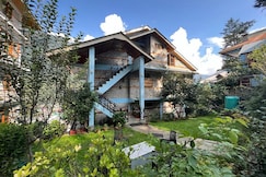 Hotel Mountain Trail Manali, Manali