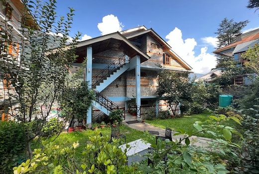 Hotel Mountain Trail Manali