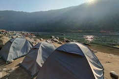 RiverRuns campsite Shnongpdeng, Mawlynnong