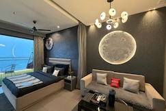 Dimerro Stays Supernova, Noida