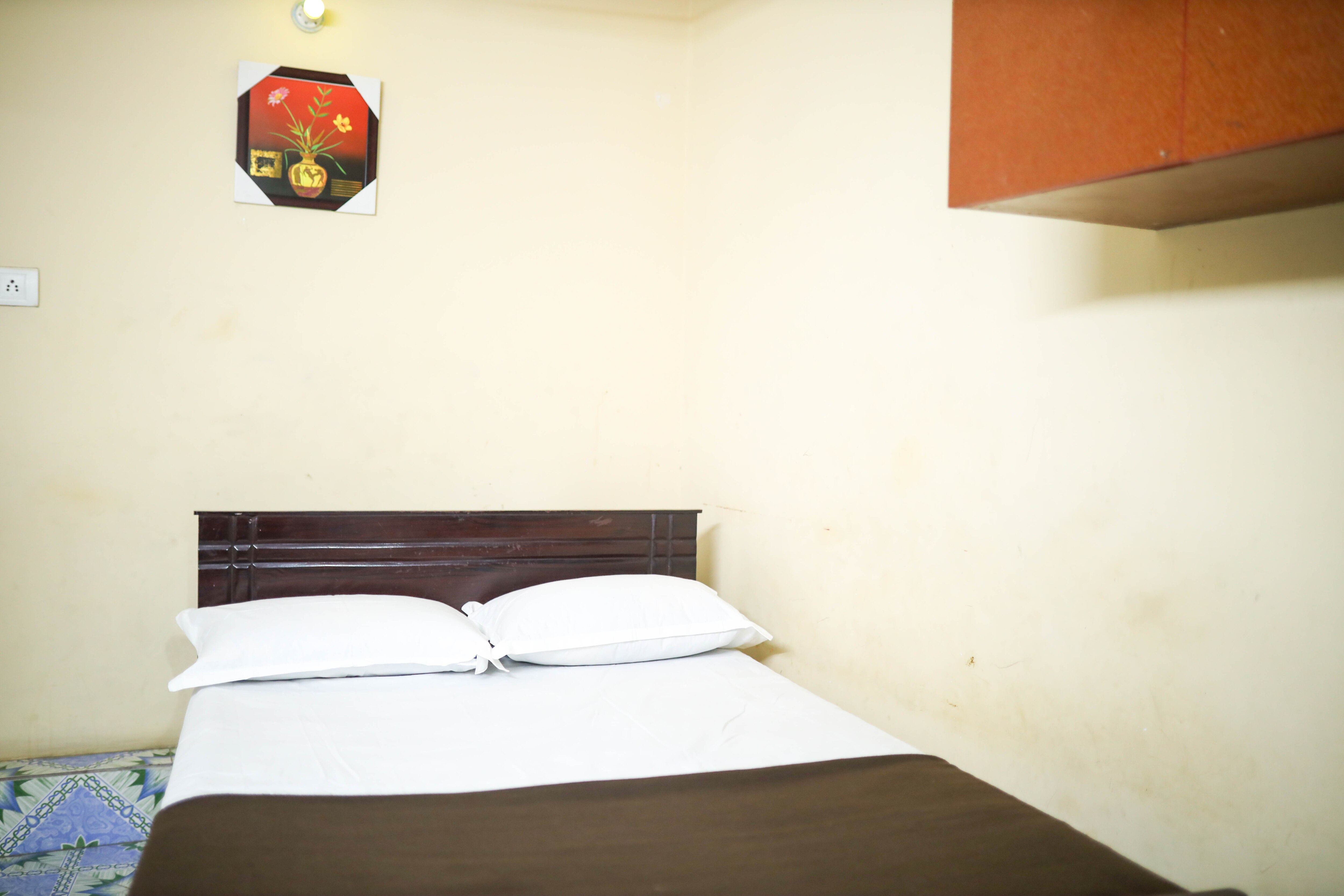 Coral Guest House - Tap to explore photos
