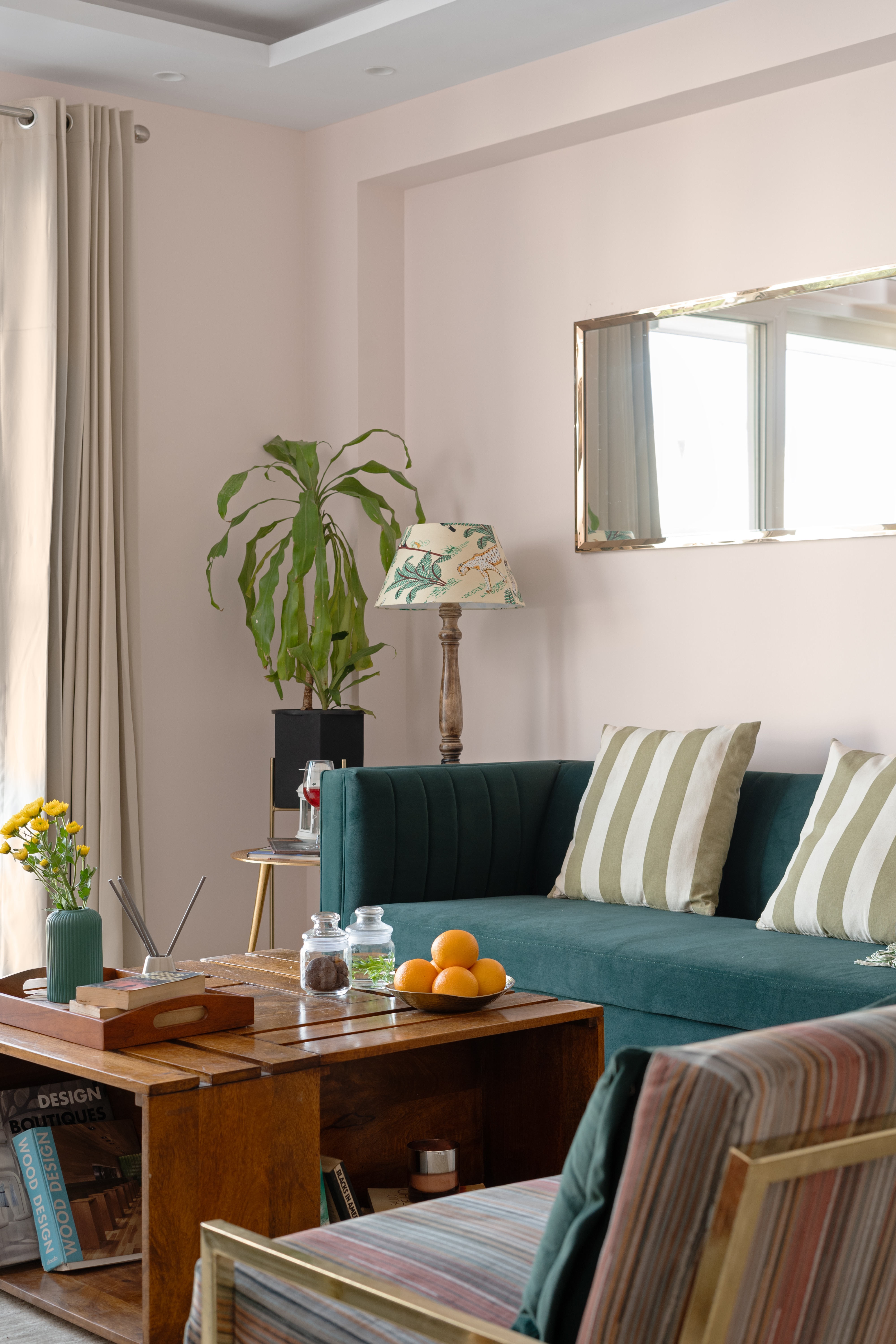 GreenPark-3BHK-Modern, Wi-Fi, Parking, Inverter by The Blue Kite - Tap to explore photos