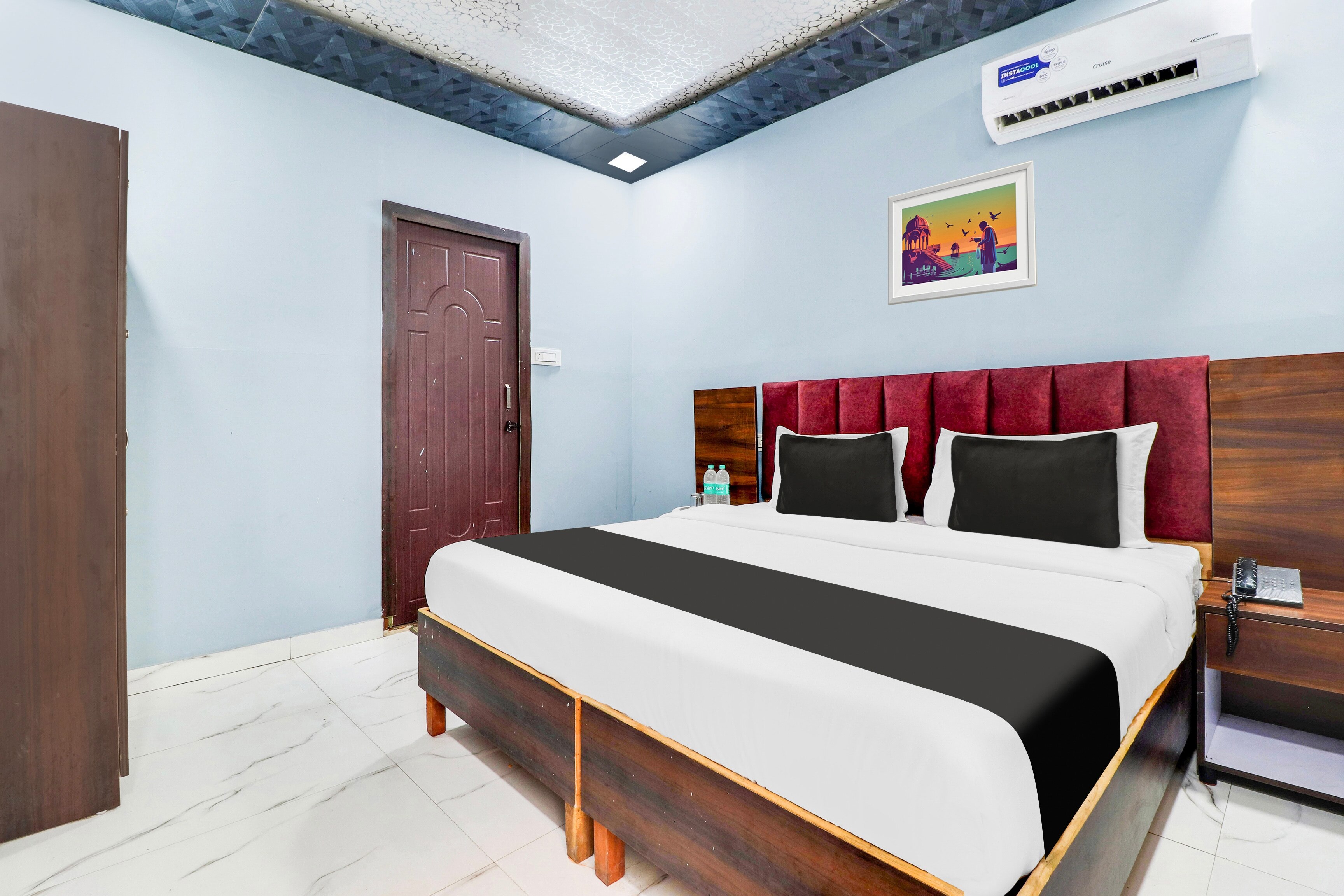 Hotel O Homestay Dharohar - Tap to explore photos