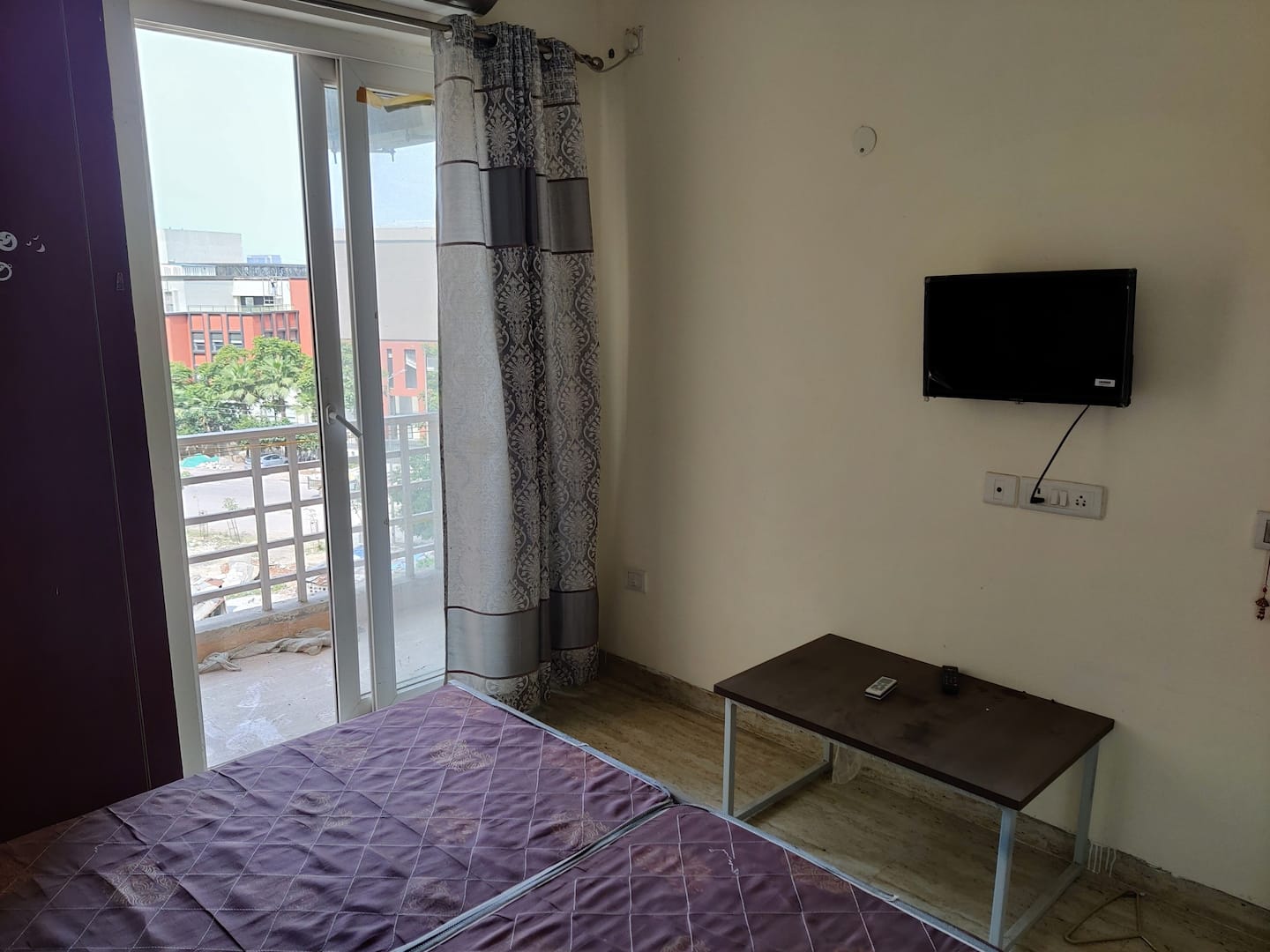 Cosy Apartment with All the Amenities - Tap to explore photos