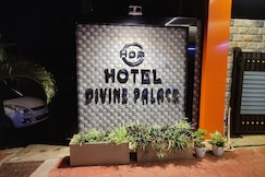 HOTEL DIVINE PALACE, Dharmanagar