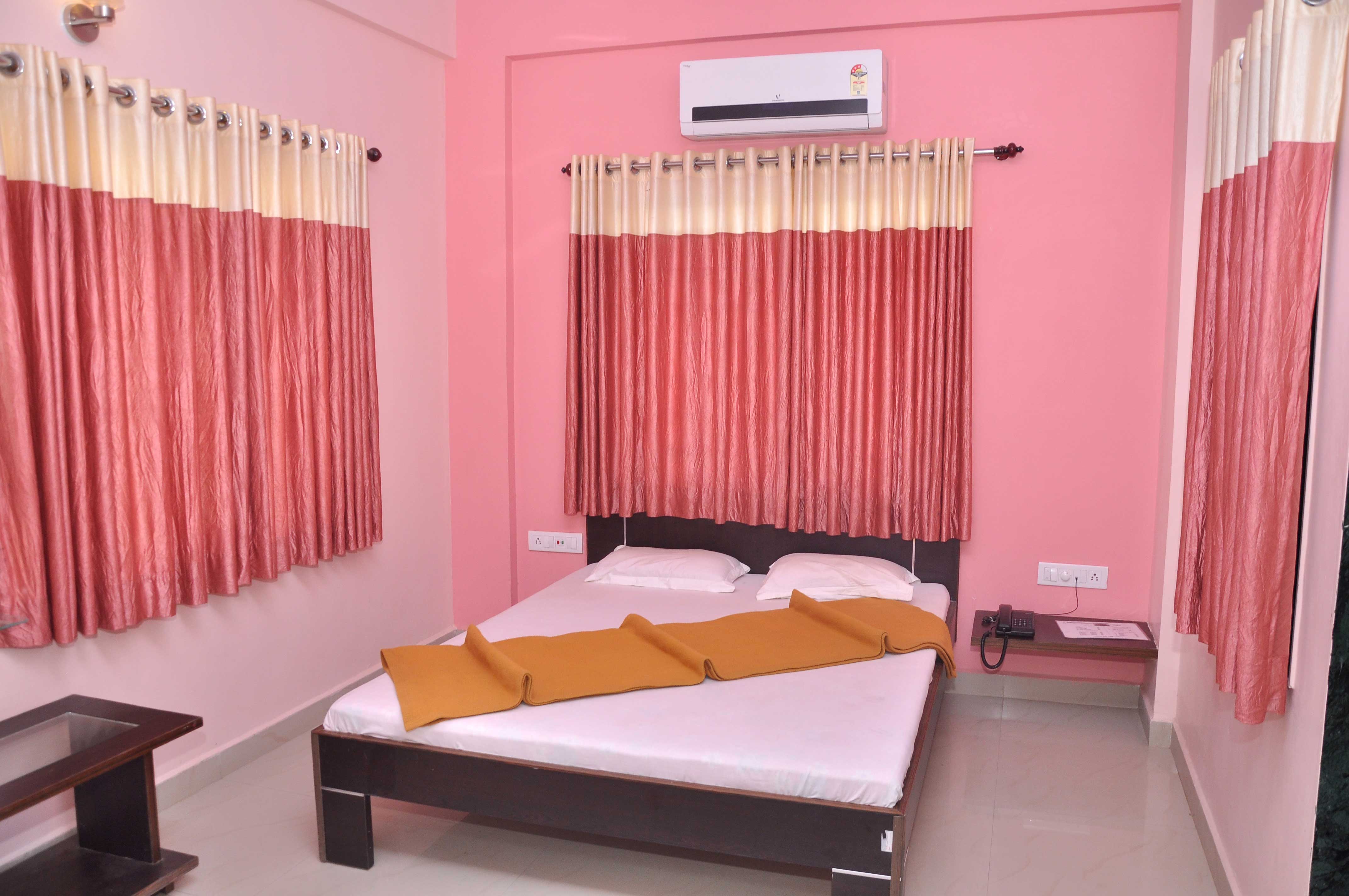 Hotel Tulsi - Tap to explore photos